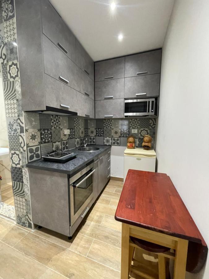 Modern 1 Bedroom City Apartment Tirana Esterno foto