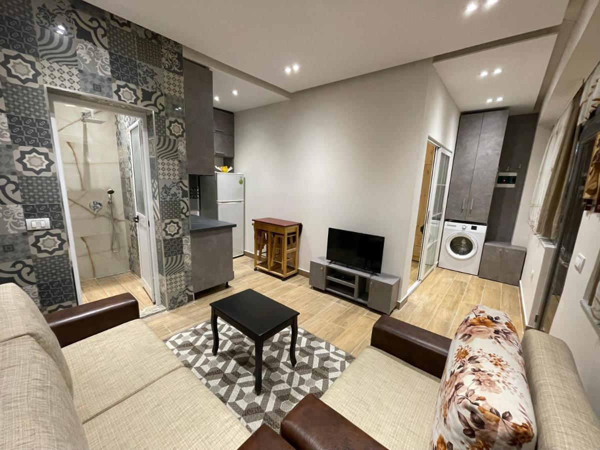 Modern 1 Bedroom City Apartment Tirana Esterno foto